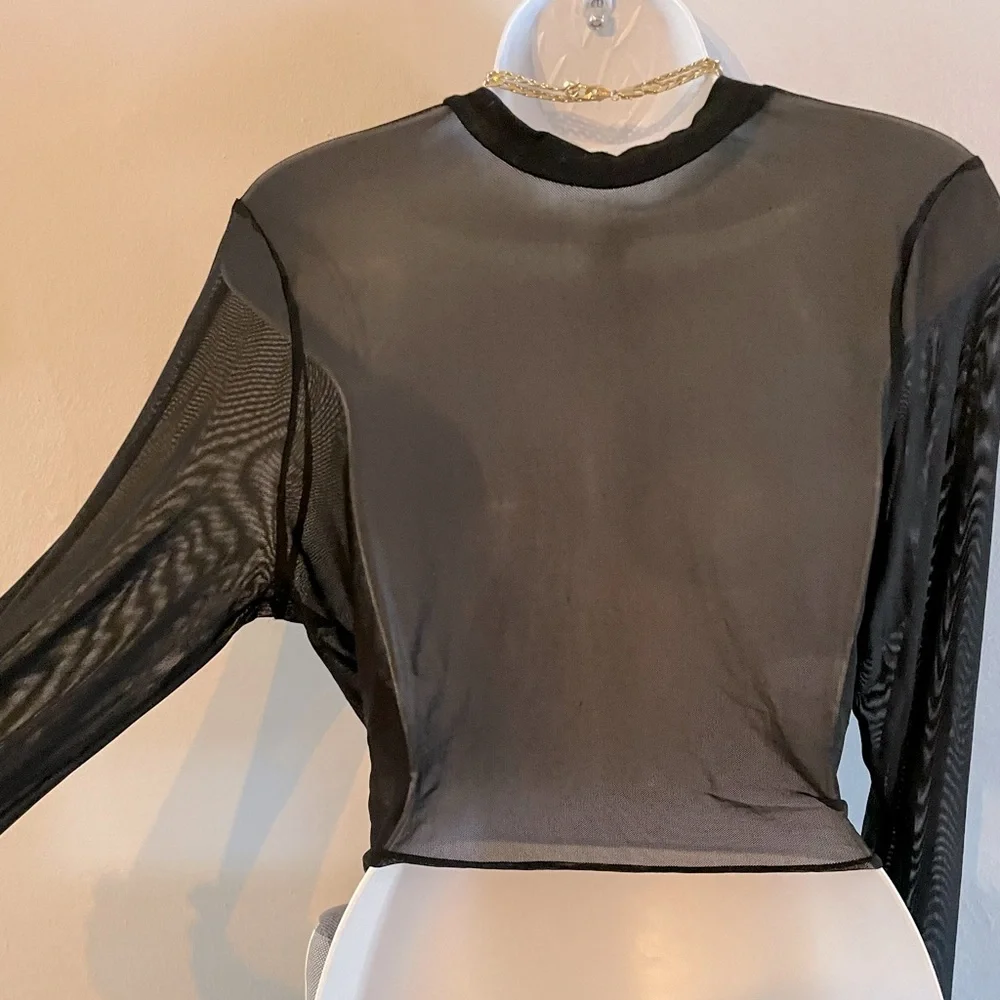 SEE THROUGH CROP TOP - Picture 3 of 6